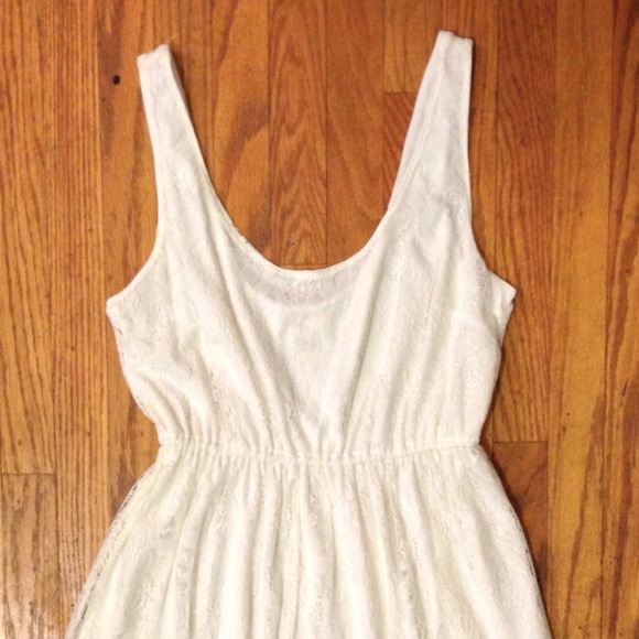 ✂️PRICE CUT✂️White Lace Peplum Dress by F21 - Picture 2 of 3