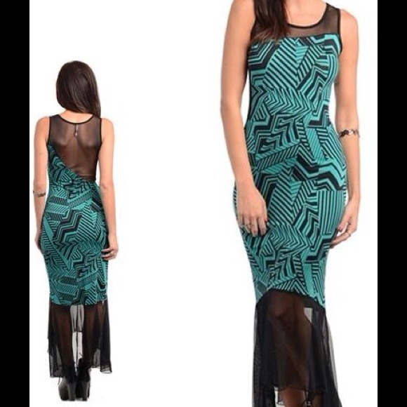 👑#19 & 20 Black & Emerald Long Dress/Small (CLEARANCE) - Picture 3 of 10