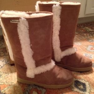 Bear paw boots