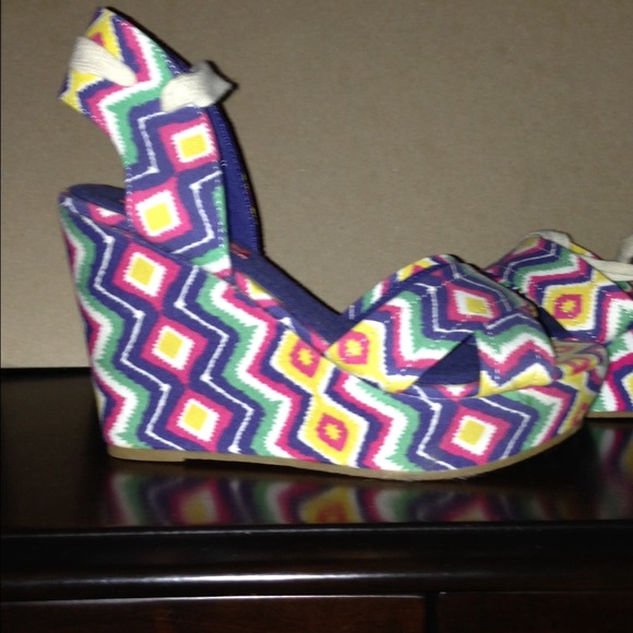 Unionbay wedges