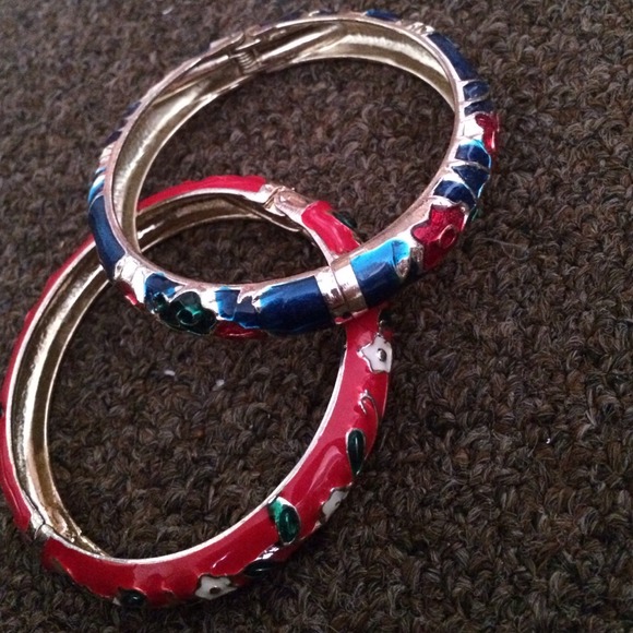 Chinese bracelets - Picture 2 of 2