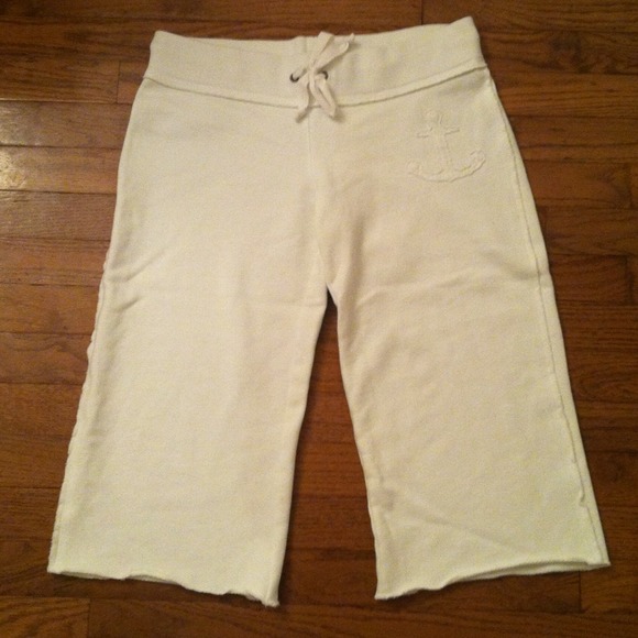 BUNDLED Nautical White capri sweatpants - Picture 2 of 2