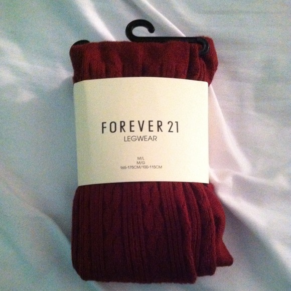 Burgandy cable knit tights.