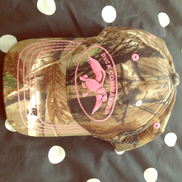 Duck commander hat