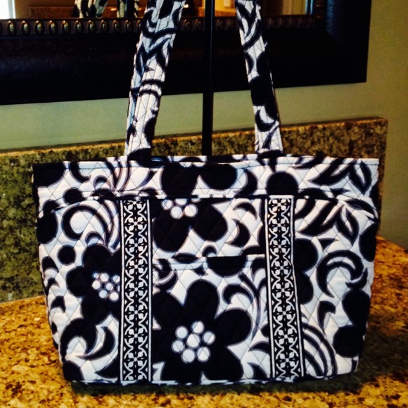 Vera Bradley black & white print handbag