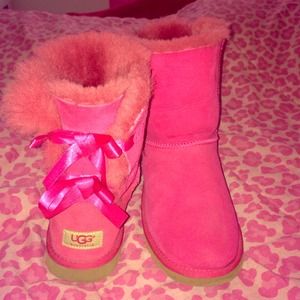 Pink bailey bow UGGS