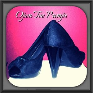Black Kutie Knot Platform Pumps