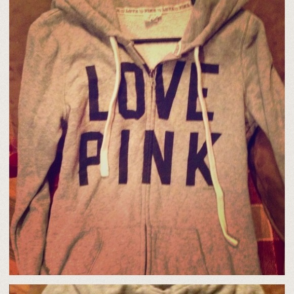 🌟🌟🌟Looking for hoodie like this🌟🌟