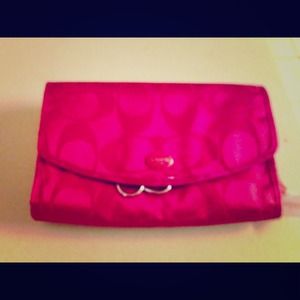 New with tags Coach hanging bag!!