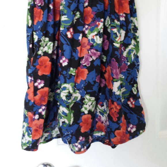 Xhilaration Floral dress - Picture 3 of 3