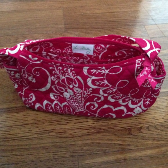 Vera Bradley Handbags - Brand new!!! Vera Bradley handbag!!🎈🎈