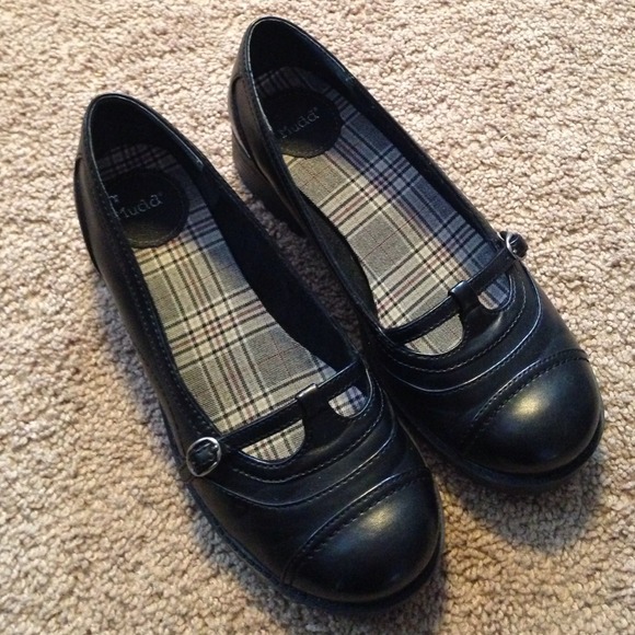 Super cute dress shoes