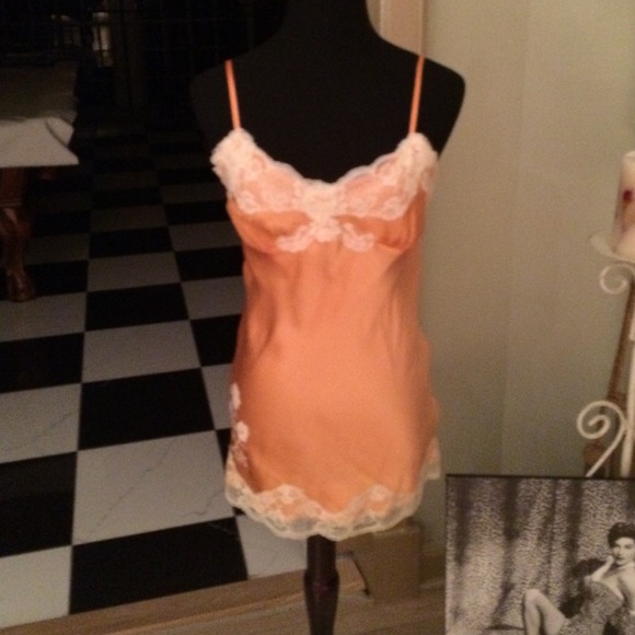 Guess Cami - Picture 3 of 4