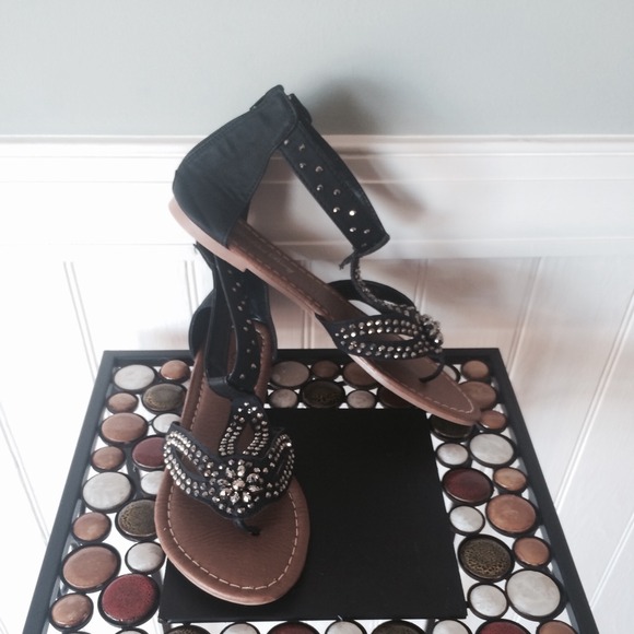 Cute BRAND NEW Sandals!!!!