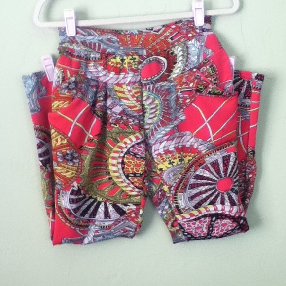 Printed harem pocket pants