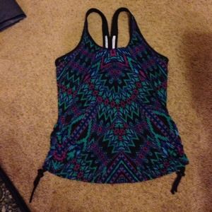 💕 SALE! Athleta High Support Triathlon Top 💕