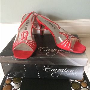 Gorgeous Red Metaphor style shoes!!!