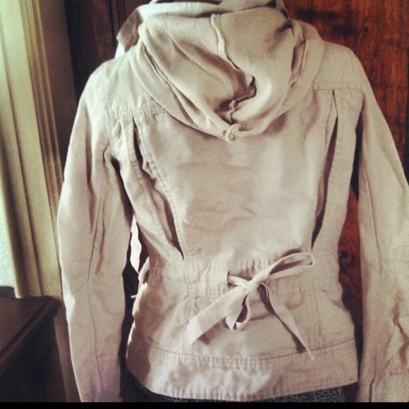 BB Dakota khaki jacket - Picture 2 of 3