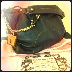 Price reduced- Juicy couture shoulder bag