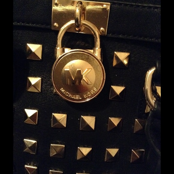 Sold - Picture 2 of 3