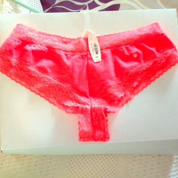 NWT Victoria secret cheeky panties size M