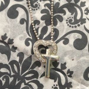 Cross in heart Necklace💗