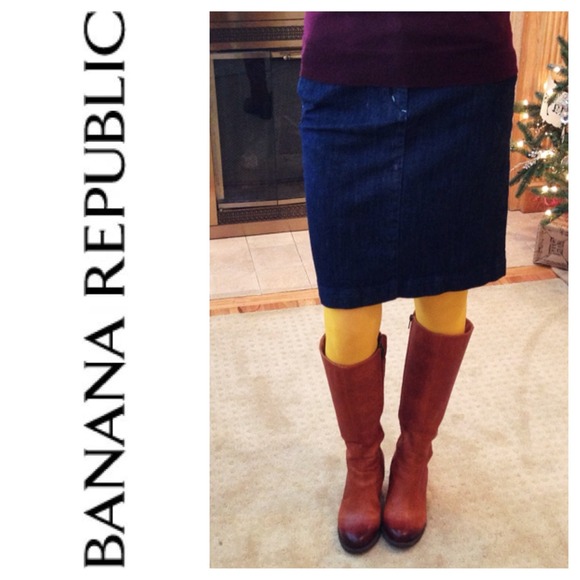 Banana Republic Stretch Denim Skirt - Picture 3 of 4
