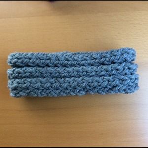 Light gray headband/ear warmer