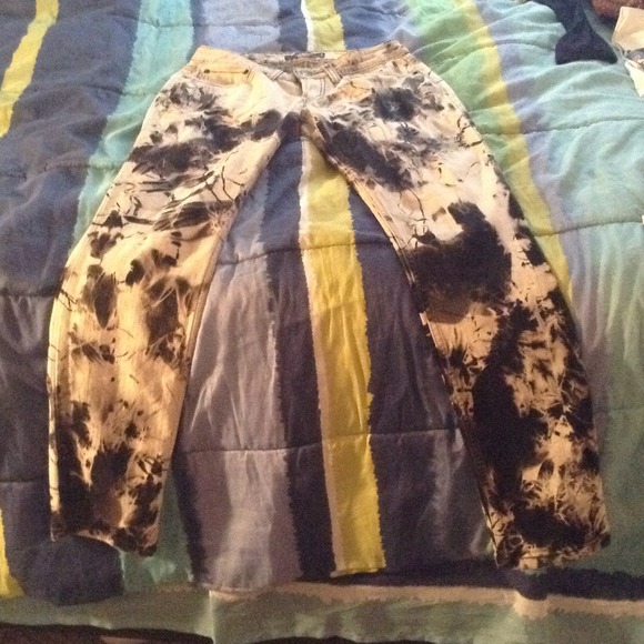 Custom made bleached black booty cut skinny Levi