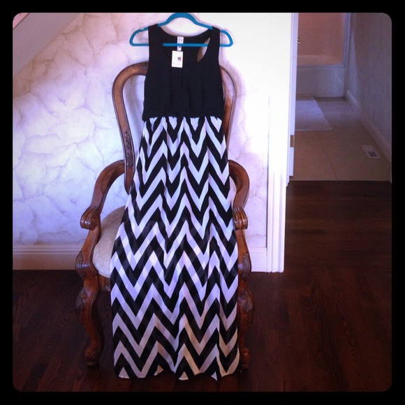 Price reduction! Never worn. NWT.