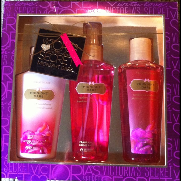 🎉Victoria Secret Perfume Gift Set "Midnight Dare"