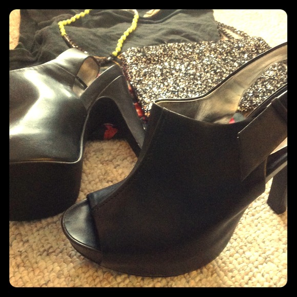 Wedge peep toe sling back booties :)