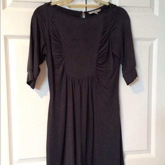 Alexia Admor Grey dress