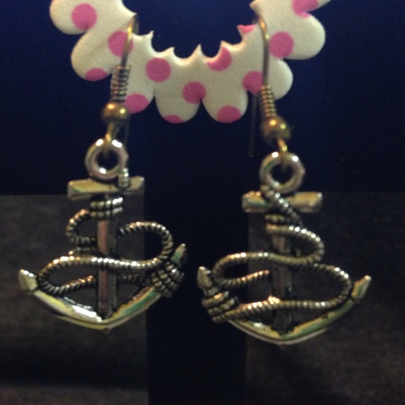 OmGosh Creatives sterling anchor dangles - Picture 2 of 3