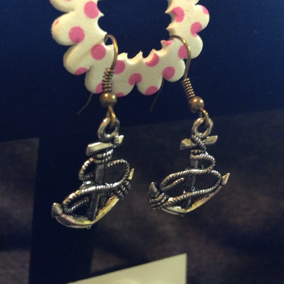 OmGosh Creatives sterling anchor dangles - Picture 3 of 3