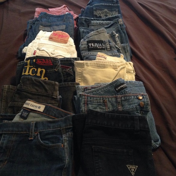 8 pairs of jeans 2 pairs of low rise jeans capris