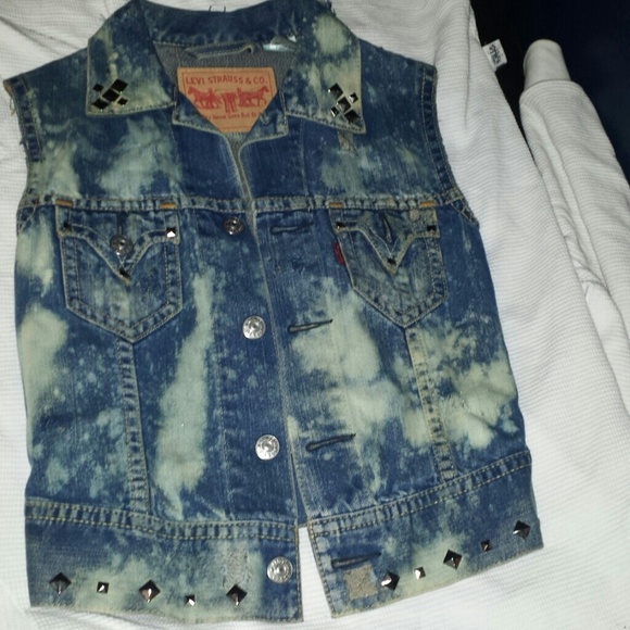 Acid washed jean jacket