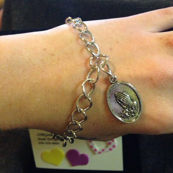 St Martha Blessing Praying Hands  chain bracelet - Picture 3 of 4