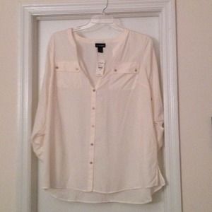 ✨Reduced✨LB Blouse. Price not negotiable.