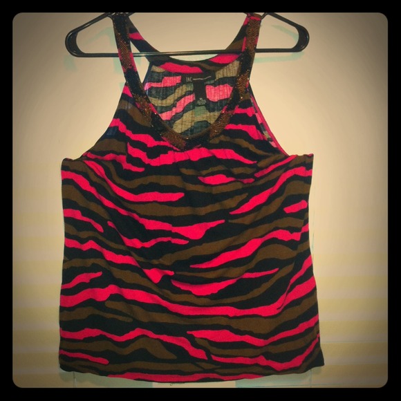 Hot pink camo v-neck tank top
