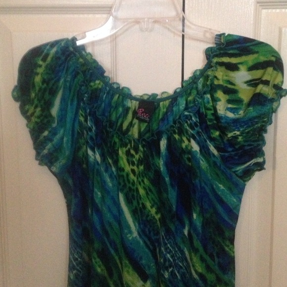 Multi-print Top - Picture 3 of 3