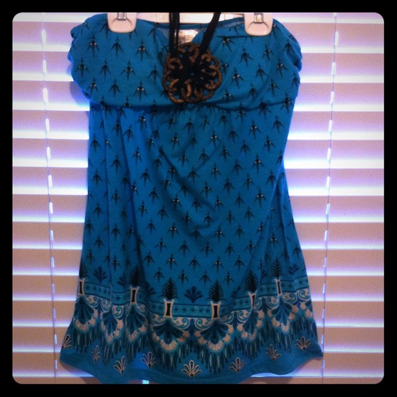 XL Aqua and Black tube top