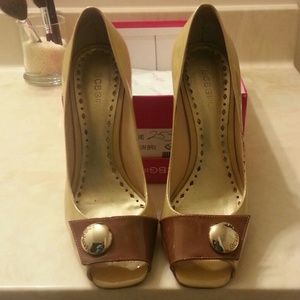 BCBG girls heels