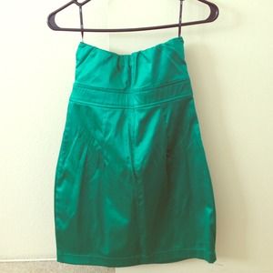 A Classic Friday night green dress