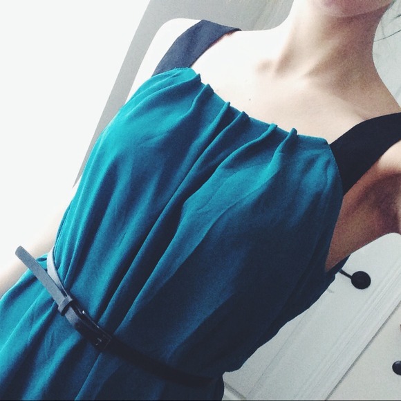 Forever 21 Dresses & Skirts - 💕 Host Picks 💕 • Forever 21 Dress •