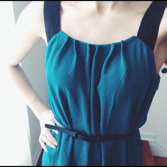 💕 Host Picks 💕 • Forever 21 Dress • - Picture 2 of 3