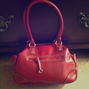 Classic style Red handbag 👜