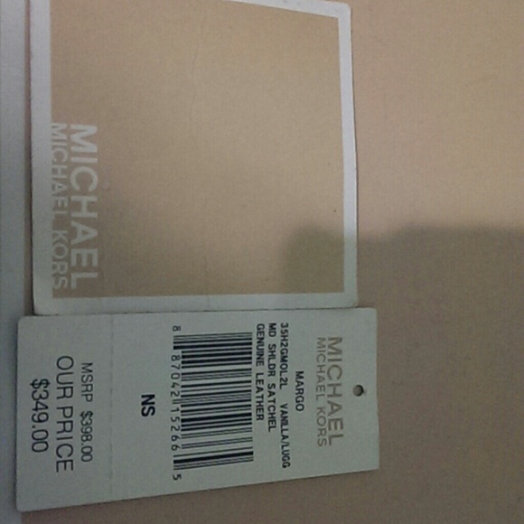 Michael Kors Pebbles Purse - Picture 2 of 4