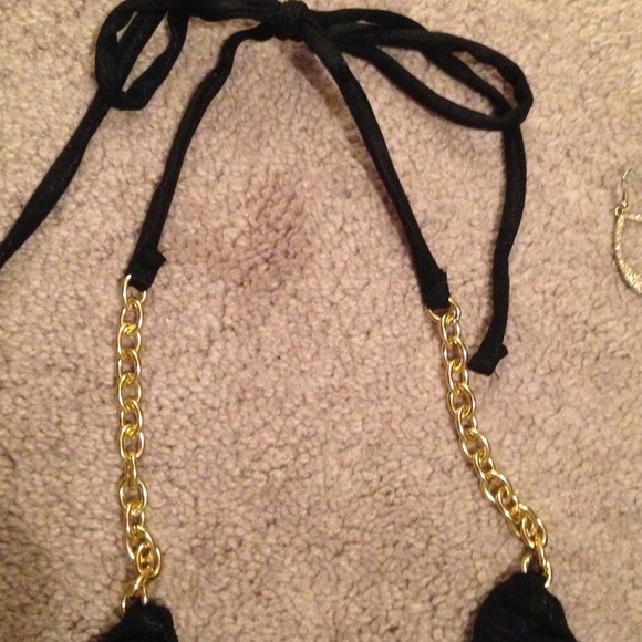 Shimmery flouncy black halter w/chain detail - Picture 3 of 4