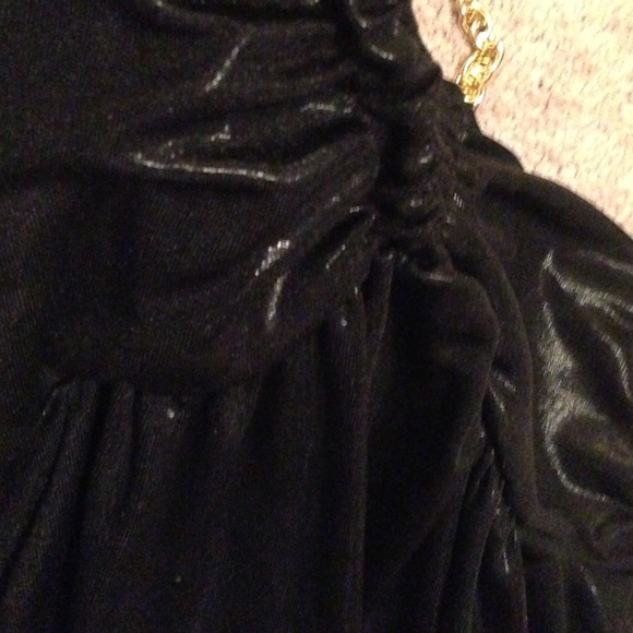 Shimmery flouncy black halter w/chain detail - Picture 4 of 4